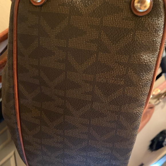 MK Authentic Hobo Handbags - Picture 5 of 6